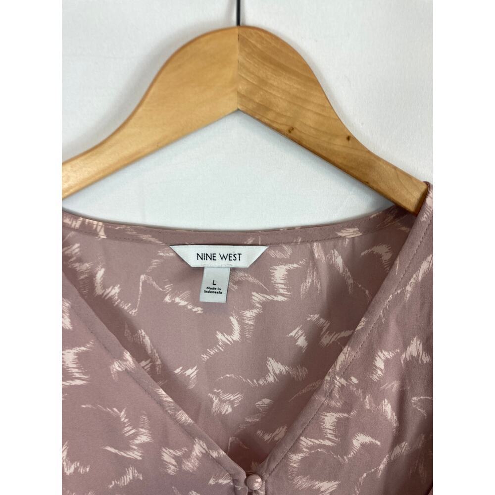 Nine West Patterned Button Down Ruffle Blouse Size Large - Picture 5 of 7